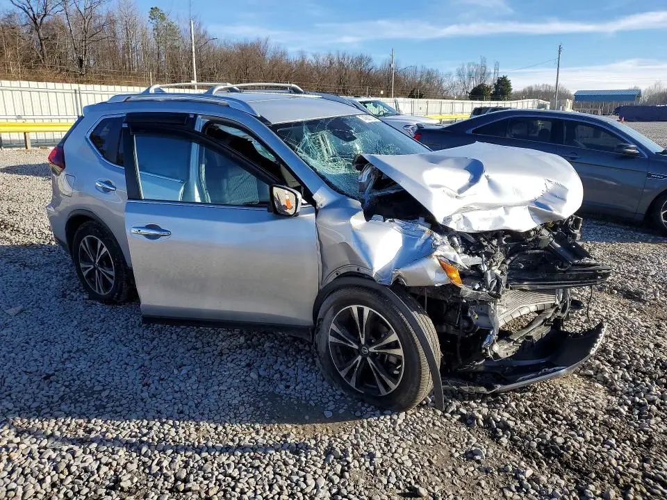 2020 NISSAN ROGUE SV  