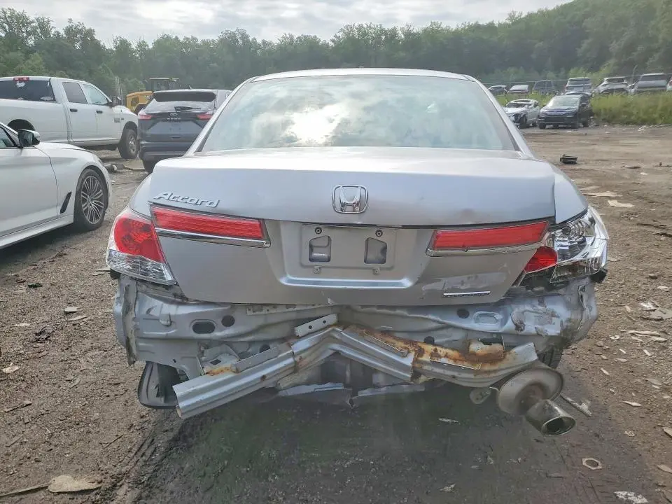 2011 HONDA ACCORD SE  