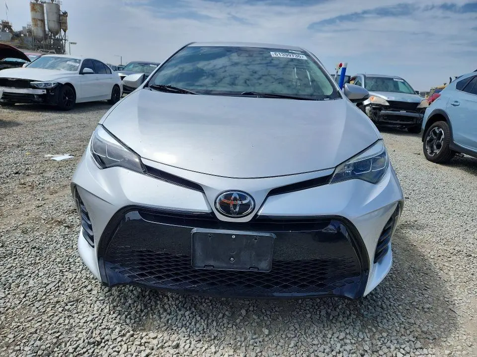2018 TOYOTA COROLLA SE  