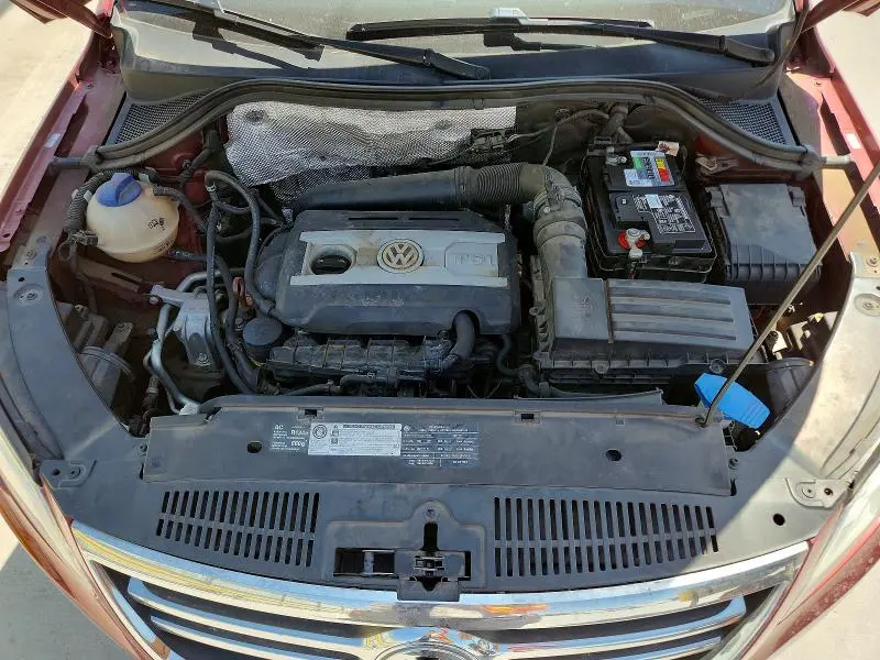 2011 VOLKSWAGEN TIGUAN S  
