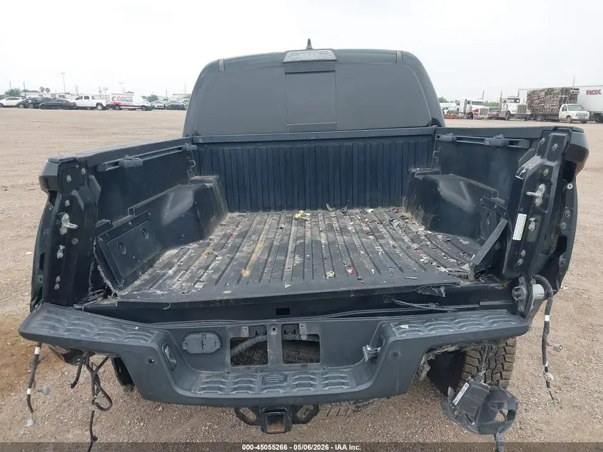 2018 TOYOTA TACOMA  