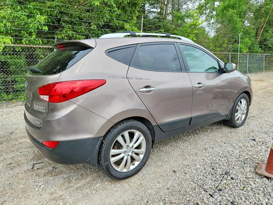 2013 HYUNDAI TUCSON LIMITED  
