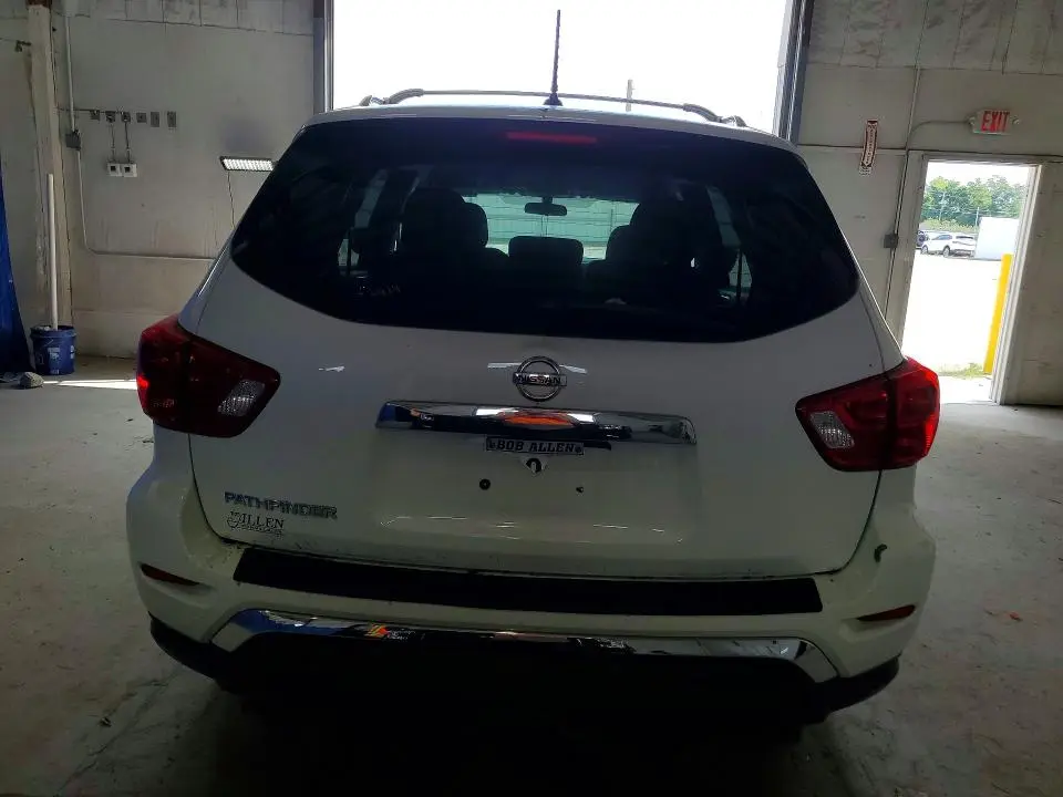 2018 NISSAN PATHFINDER S  