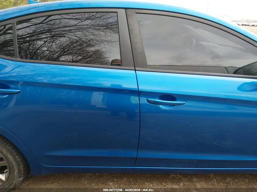 2017 HYUNDAI ELANTRA SE