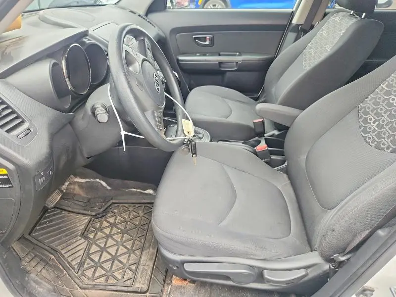 2011 KIA SOUL +  