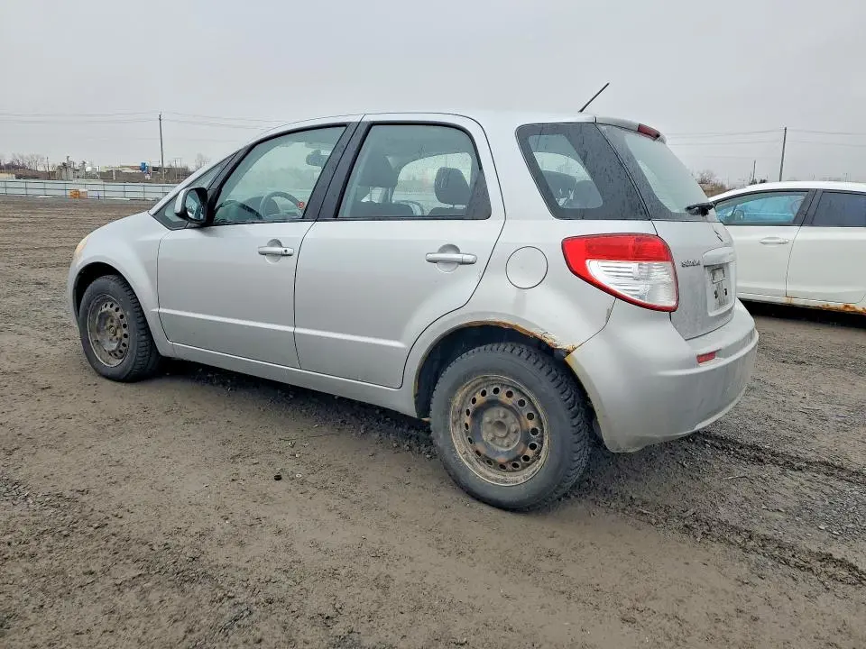 2011 SUZUKI SX4   