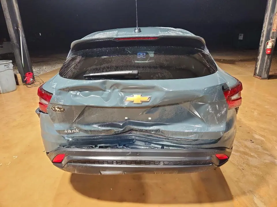 2025 CHEVROLET TRAX LS  