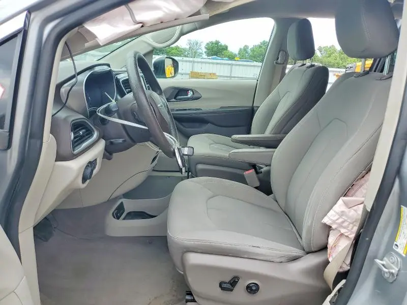 2019 CHRYSLER PACIFICA LX  
