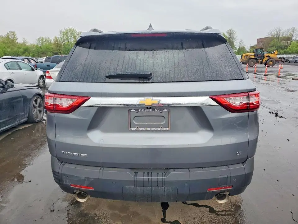 2020 CHEVROLET TRAVERSE LT  