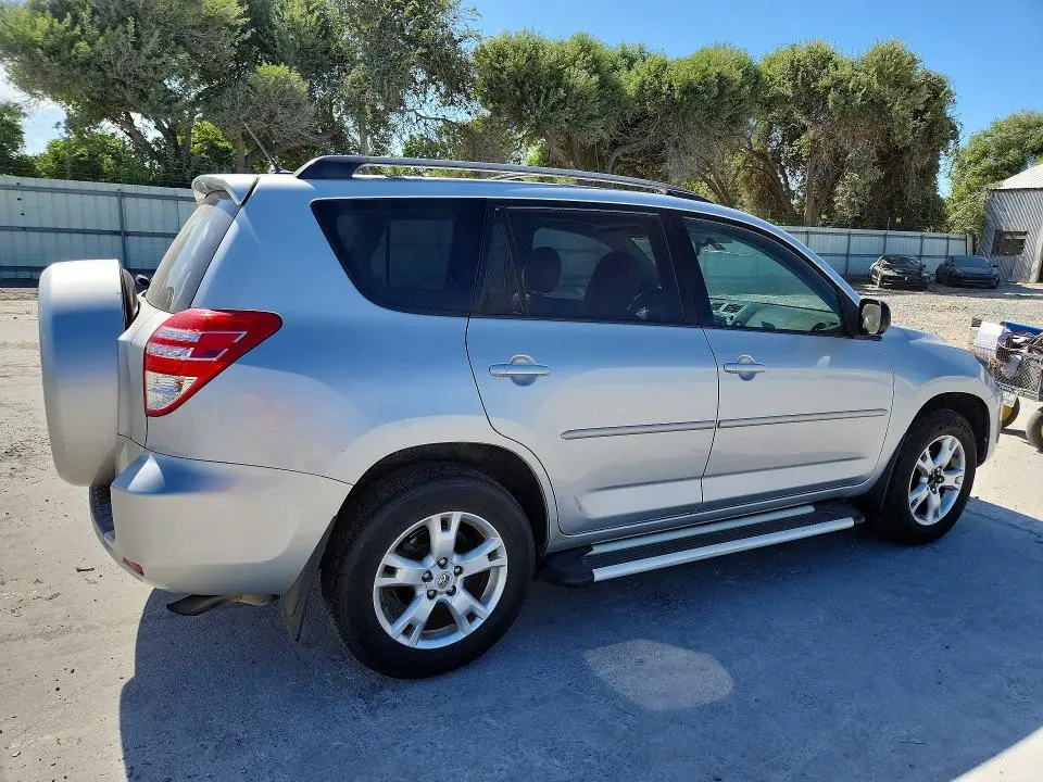 2011 TOYOTA RAV4 BASE  