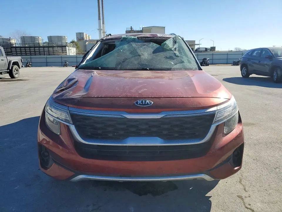 2021 KIA SELTOS S  