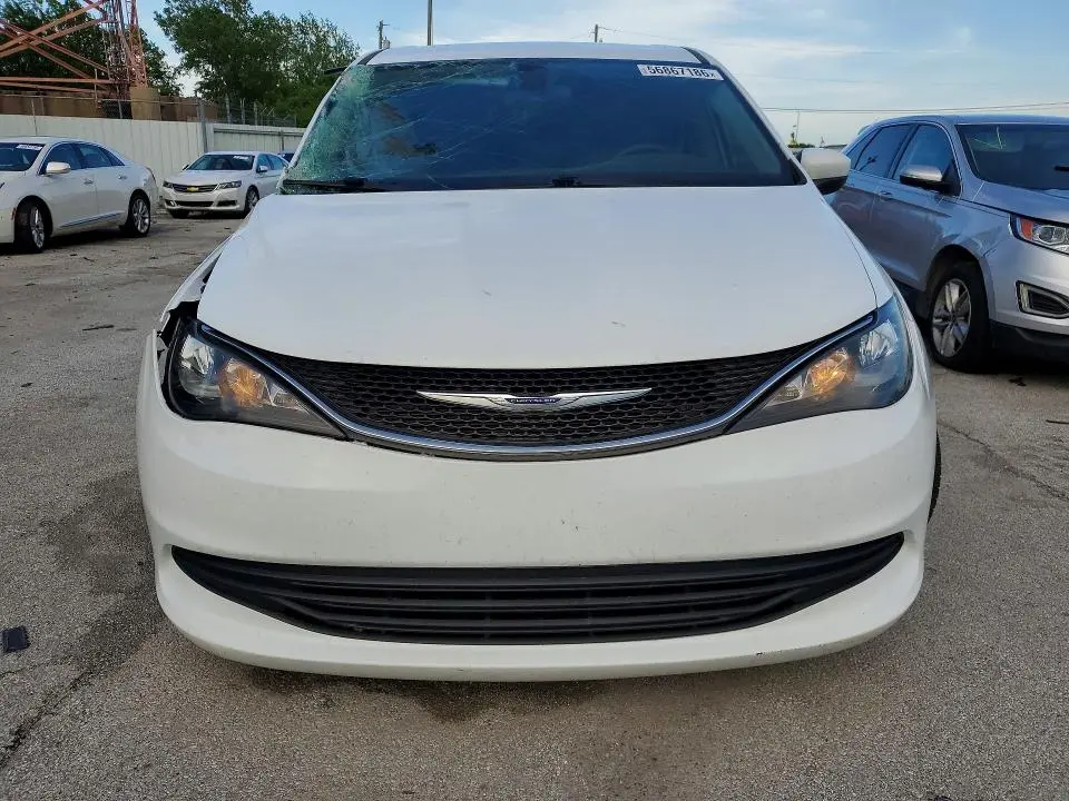 2020 CHRYSLER VOYAGER LX  