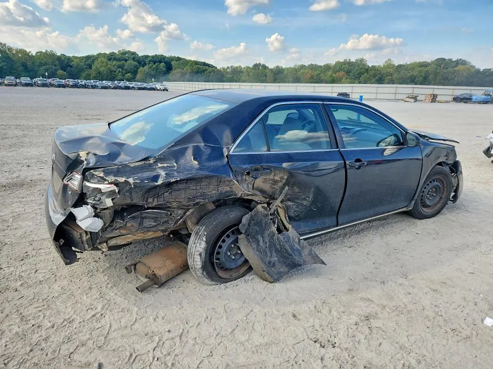 2012 TOYOTA CAMRY LE  