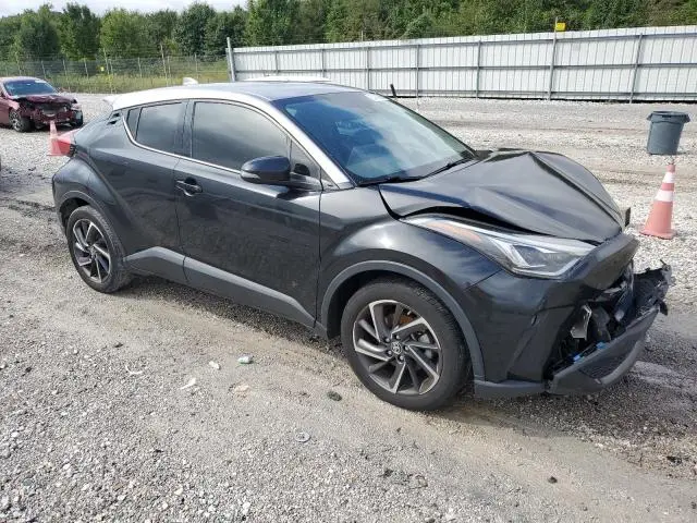 2020 TOYOTA C-HR XLE