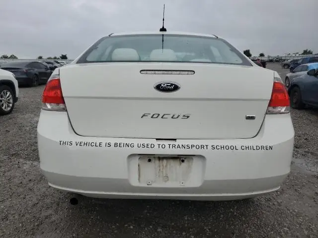 2010 FORD FOCUS SE  