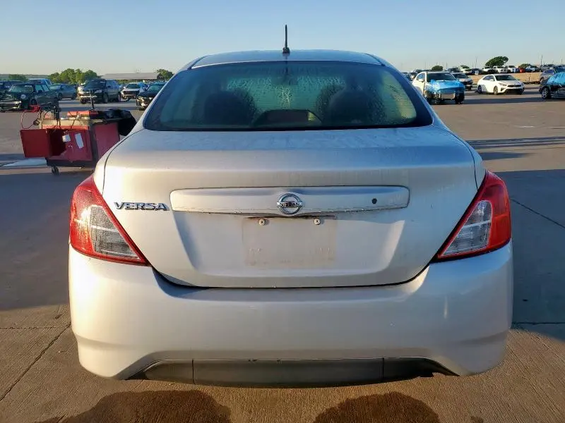 2015 NISSAN VERSA S  
