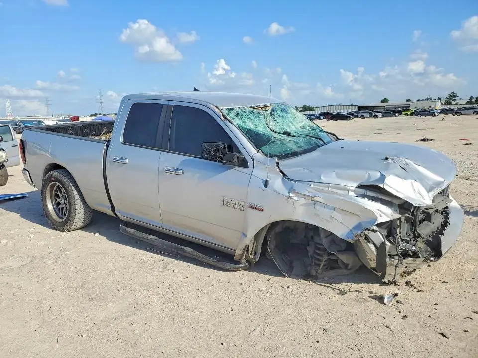 2017 RAM 1500 SLT  