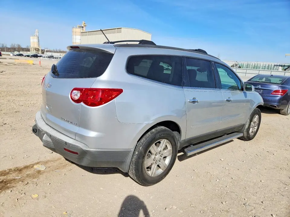 2012 CHEVROLET TRAVERSE LT  