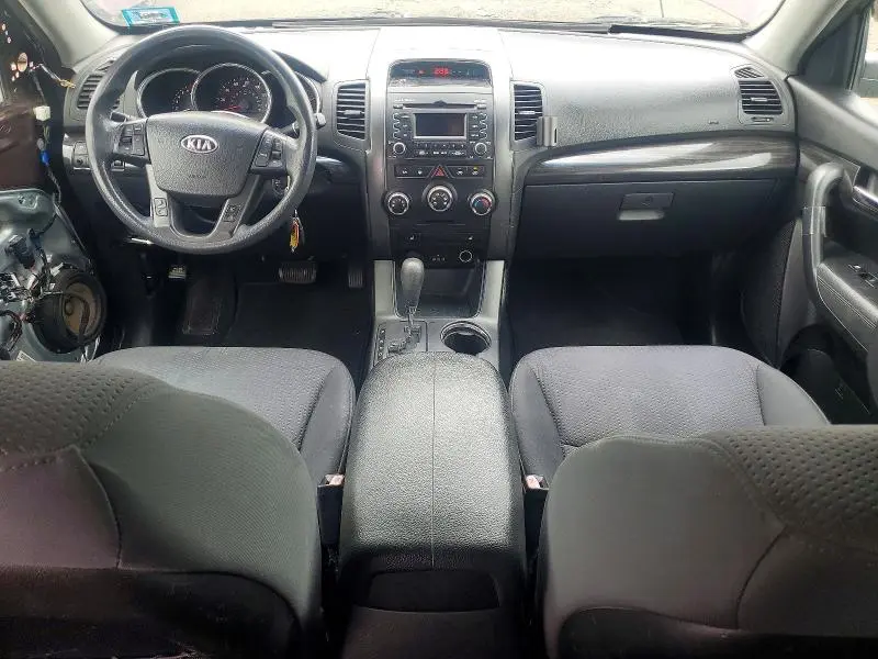 2011 KIA SORENTO LX  