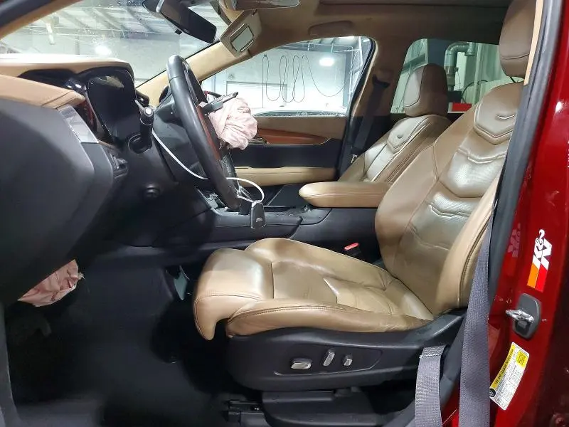 2017 CADILLAC XT5 PLATINUM  