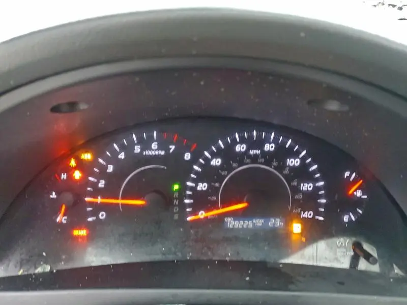 2010 TOYOTA CAMRY BASE  