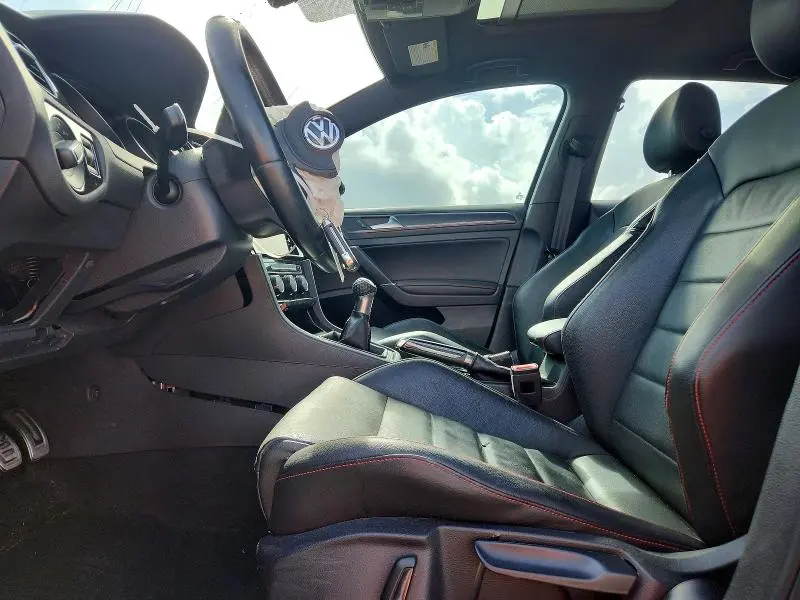 2018 VOLKSWAGEN GTI S  