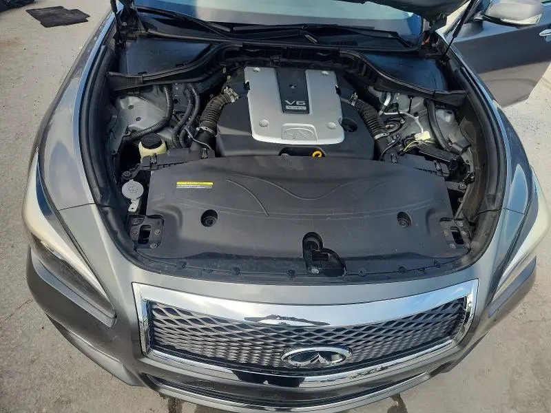 2019 INFINITI Q70 3.7 LUXE  