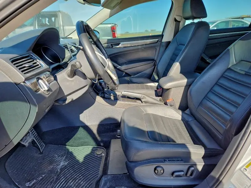 2017 VOLKSWAGEN PASSAT SEL PREMIUM  