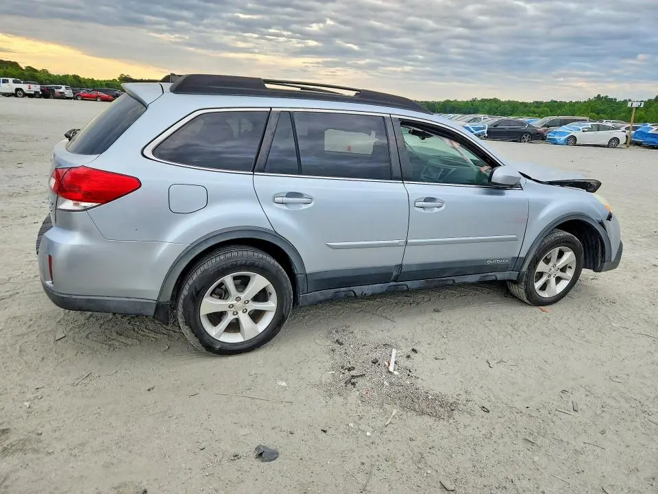 2013 SUBARU OUTBACK 3.6R LIMITED  