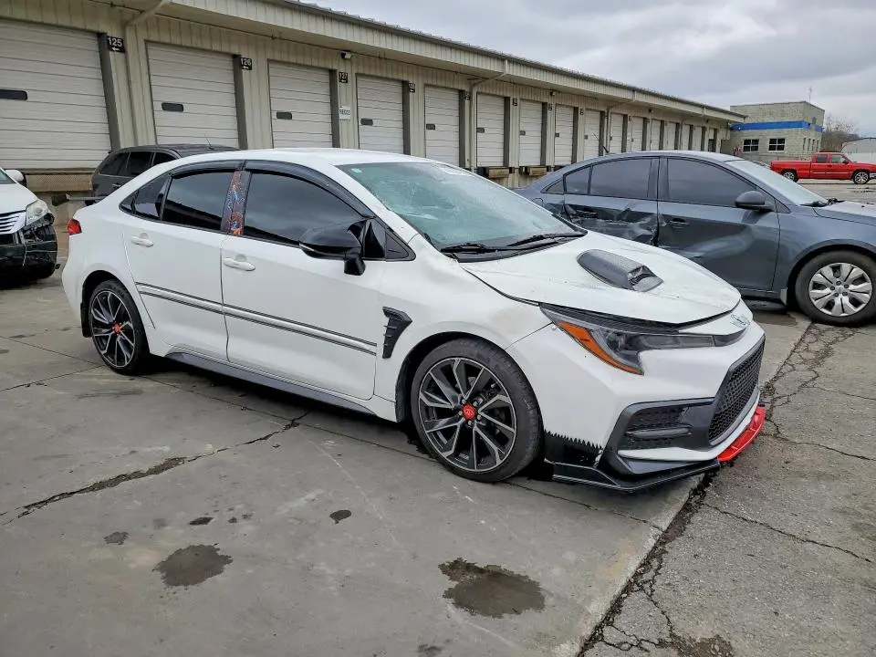 2022 TOYOTA COROLLA SE  