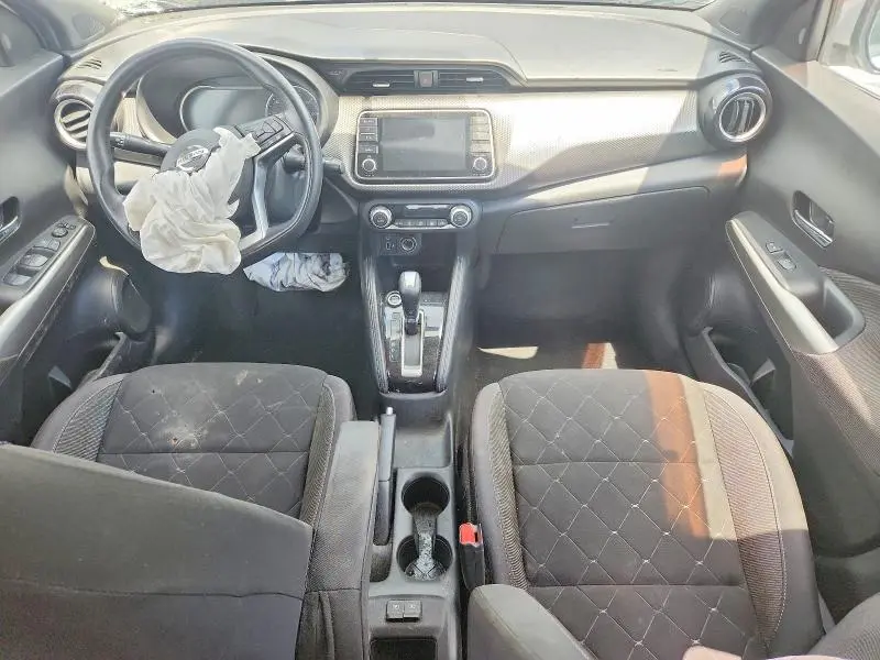 2019 NISSAN KICKS SV  