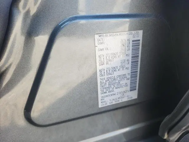 2022 NISSAN PATHFINDER SL  