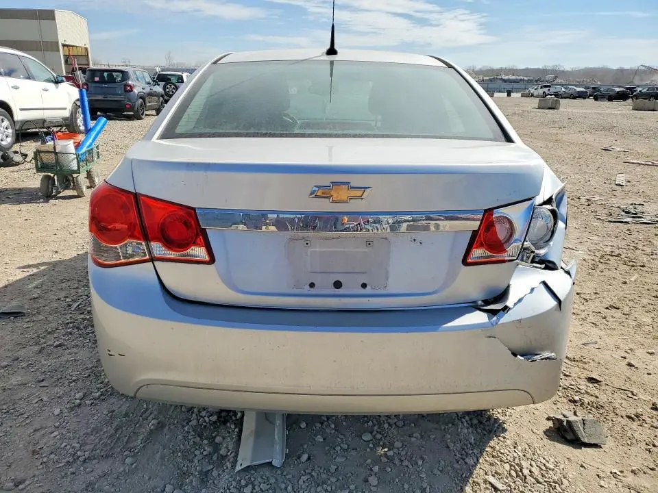 2014 CHEVROLET CRUZE LS  