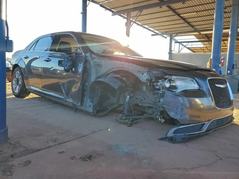 2016 CHRYSLER 300 LIMITED  