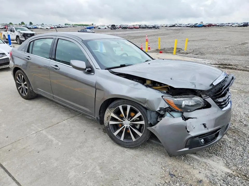 2013 CHRYSLER 200 TOURING  