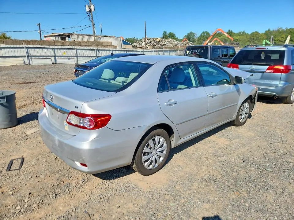 2013 TOYOTA COROLLA LE  