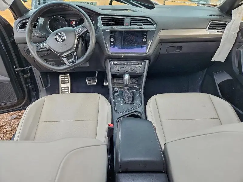 2021 VOLKSWAGEN TIGUAN SE  