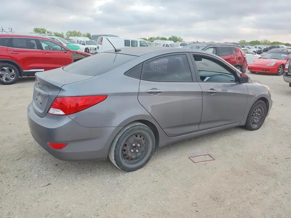 2015 HYUNDAI ACCENT GLS  