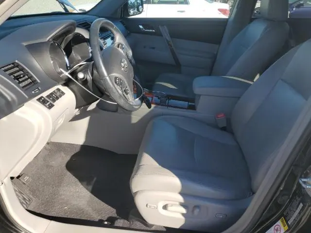 2013 TOYOTA HIGHLANDER LIMITED  