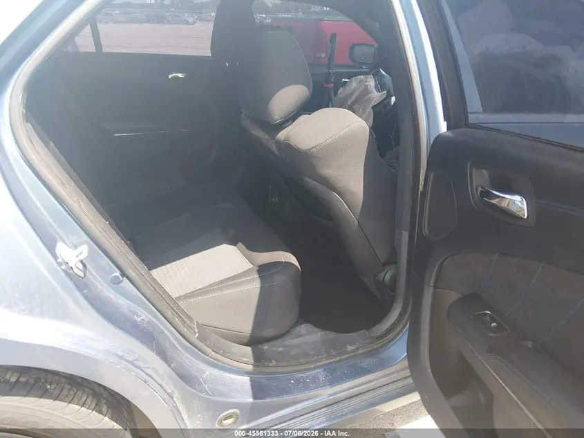 2011 CHRYSLER 300C  