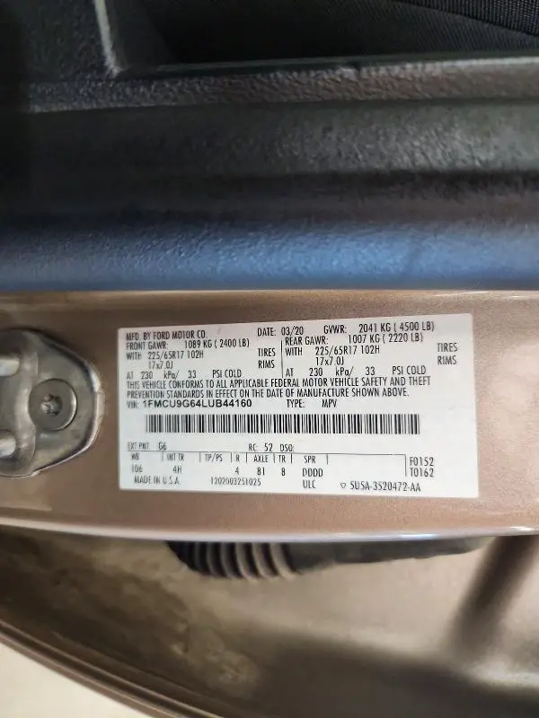 2020 FORD ESCAPE SE  