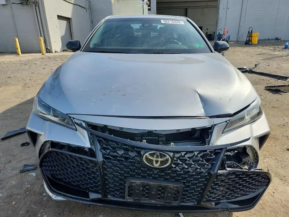 2019 TOYOTA AVALON TOURING  