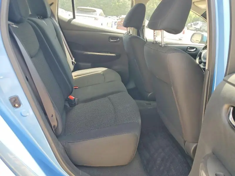 2013 NISSAN LEAF S  