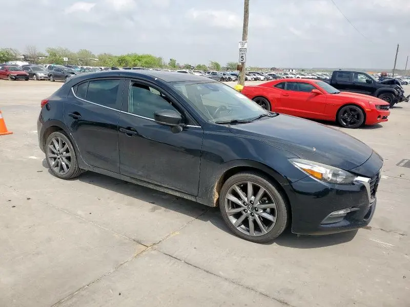 2018 MAZDA 3 TOURING