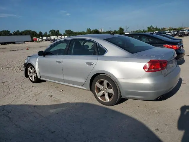 2013 VOLKSWAGEN PASSAT SE  