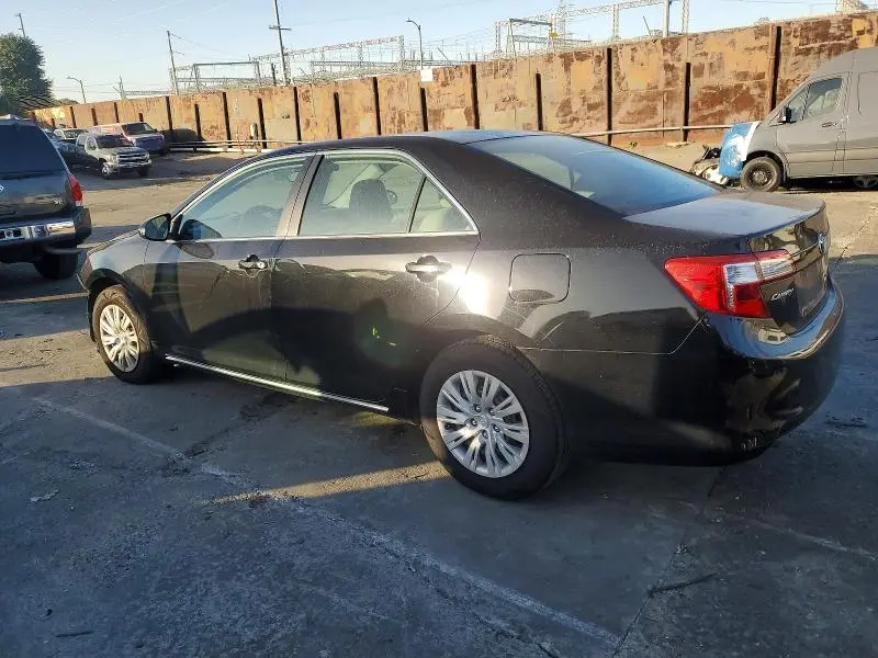 2014 TOYOTA CAMRY L  