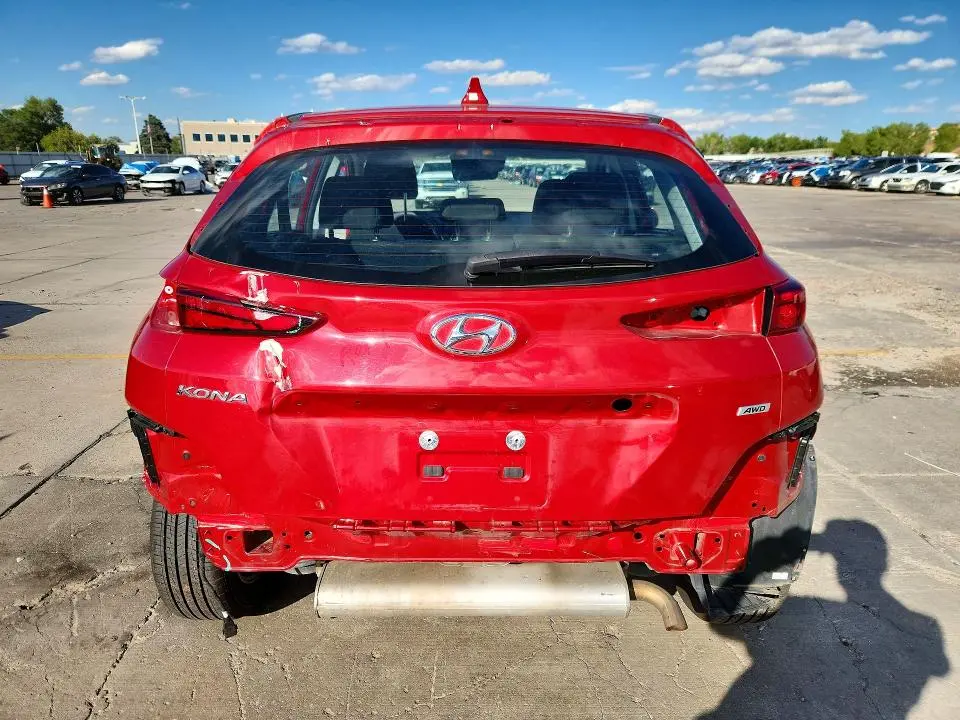 2022 HYUNDAI KONA SE  