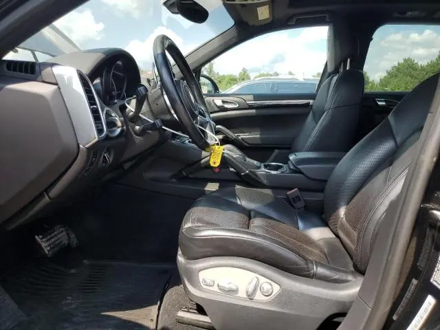 2017 PORSCHE CAYENNE   