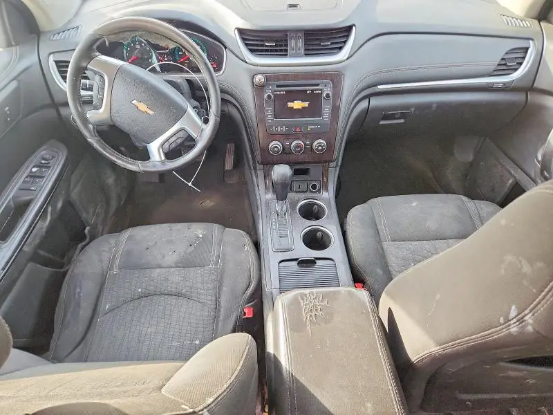 2017 CHEV TRAVERSE LT  