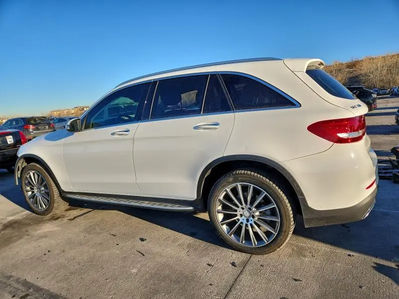 2016 MERCEDES-BENZ GLC 300  
